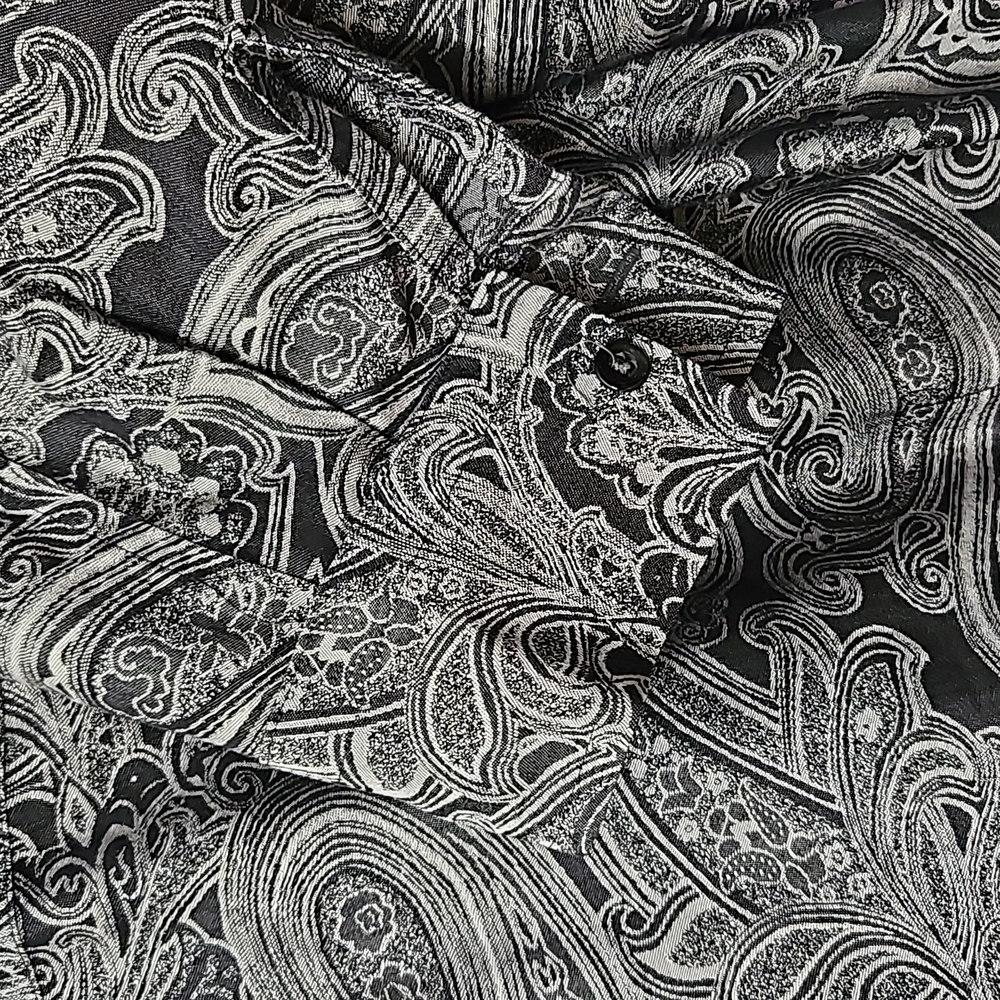Black Paisley Button-Front Blouse - Picture 4 of 4